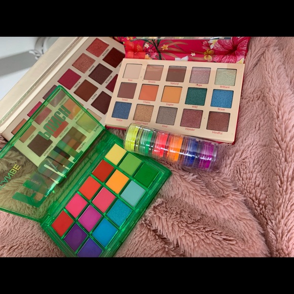 Neon makeup bundle - Picture 5 of 5